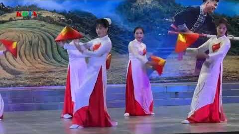 VĂN NGHỆ CHÀO MỪNG QUỐC KHÁNH
