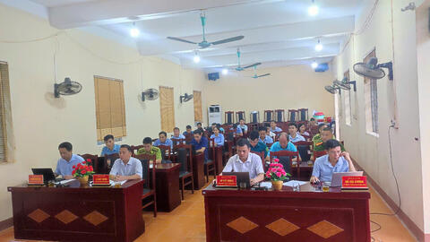 UBND xã Khoen On tổ chức Phiên họp thường kỳ tháng 7