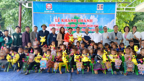 LỄ KHÁNH THÀNH TRAO TẶNG CÔNG TRÌNH PHÒNG HỌC CHO ĐIỂM TRƯỜNG MẦM NON HUA ĐÁN