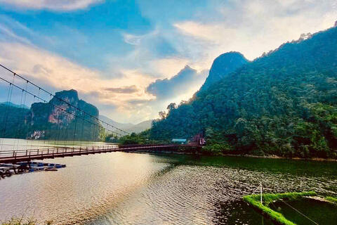 Cầu treo Bản Gia, Khoen On