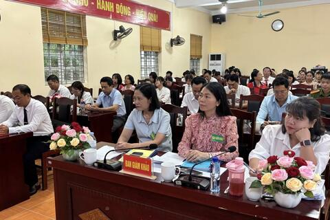 <a href="/tin-tuc-su-kien/dai-hoi-dang-cac-cap" title="Đại hội Đảng các cấp" rel="dofollow">Đại hội Đảng các cấp</a>