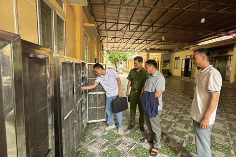 <a href="/tin-tuc-su-kien/tin-tuc-hoat-dong-trong-xa-tan-uyen" title="Tin tức hoạt động trong xã Khoen On" rel="dofollow">Tin tức hoạt động trong xã Khoen On</a>
