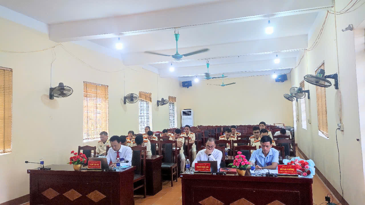 Đại bieur dự hội nghị